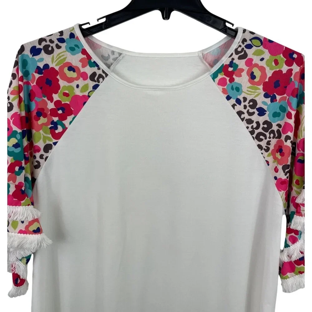 Cellabie White Multicolor Floral Fringe Half Sleeve Jersey Top Womens Size 3XL - Picture 3 of 8